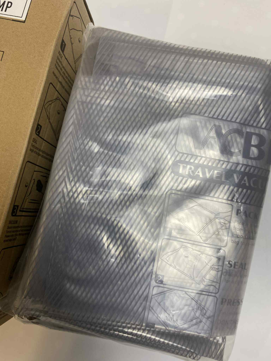 Zestaw worków próżniowych do przechowywania + elektryczna pompka USB